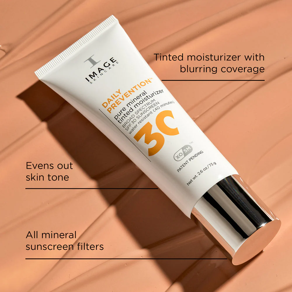 DAILY PREVENTION Pure Mineral Tinted Moisturiser SPF 30 - Image 3