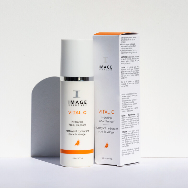 VITAL C hydrating facial cleanser - Image 3