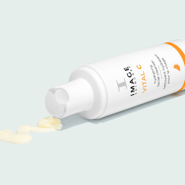 VITAL C hydrating facial cleanser - Image 2